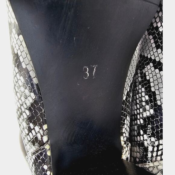 Slouch Mid Calf Boots Snake Pattern Gray Black Faux Leather Women's 37 EU 6.5 US - Picture 7 of 8